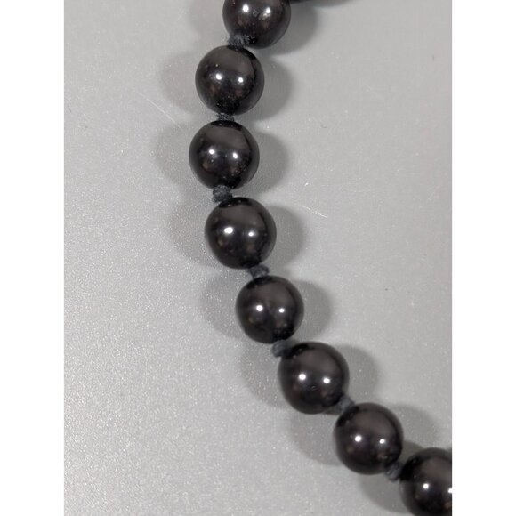 Vintage Black Glass Round 8mm Bead Knotted Bracelet Classic Retro 7 inches - Picture 10 of 11